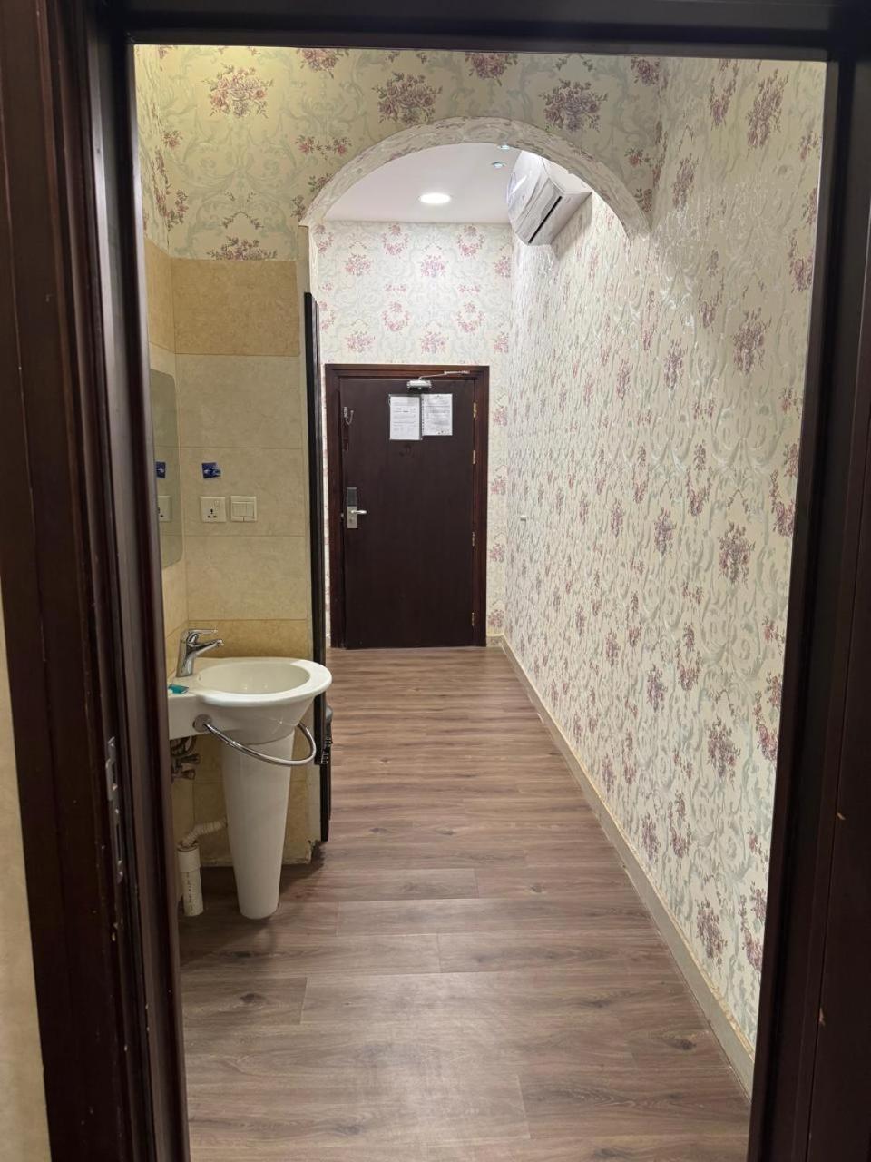 Oroub El Forssan Aparthotel บูเรดาห์ ภายนอก รูปภาพ