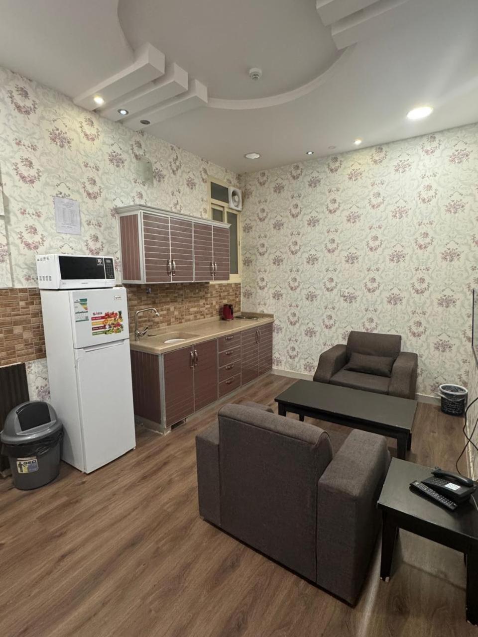 Oroub El Forssan Aparthotel บูเรดาห์ ภายนอก รูปภาพ