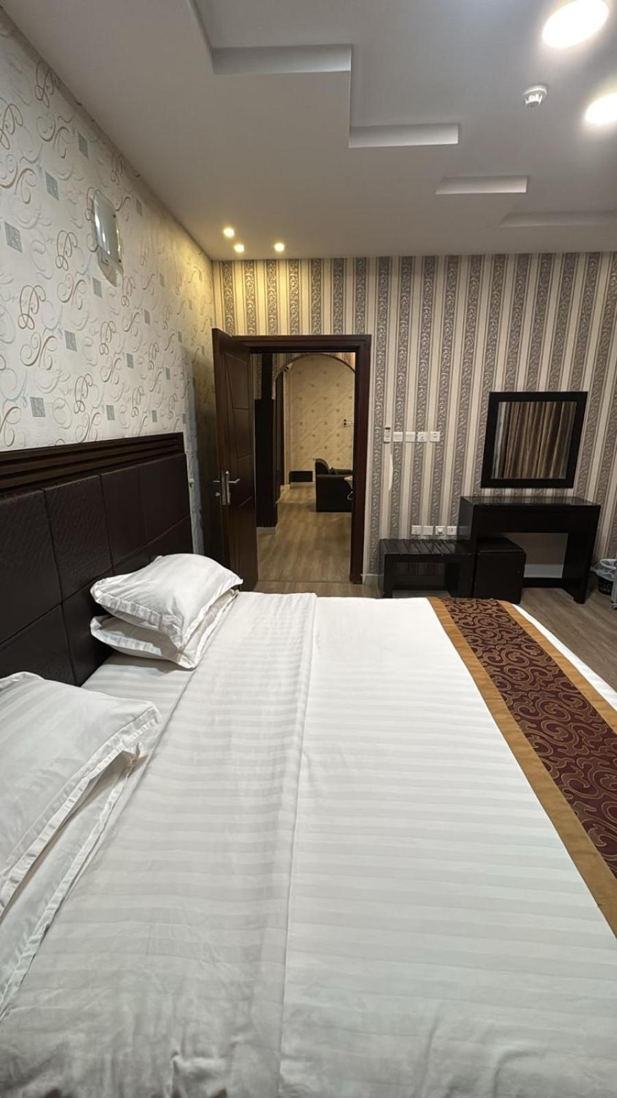 Oroub El Forssan Aparthotel บูเรดาห์ ภายนอก รูปภาพ