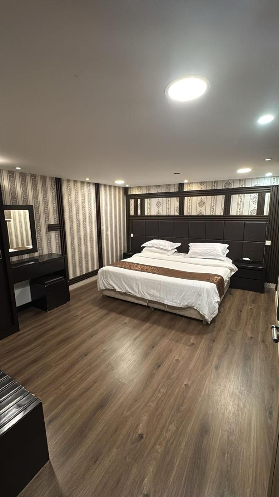 Oroub El Forssan Aparthotel บูเรดาห์ ภายนอก รูปภาพ